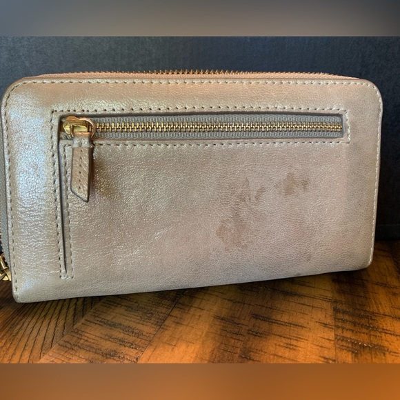 Fossil zip shimmer wallet - Picture 4 of 6